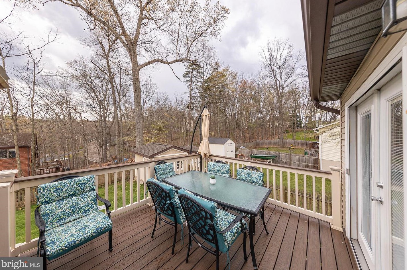 1226 Lakeview Dr, Cross Junction, VA 22625