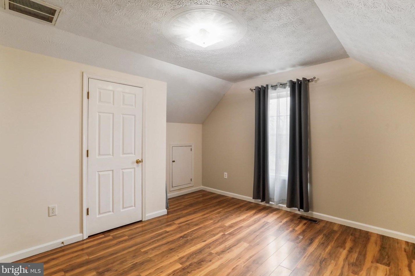 412 Winchester Dr, Winchester VA  22602-3635 exterior