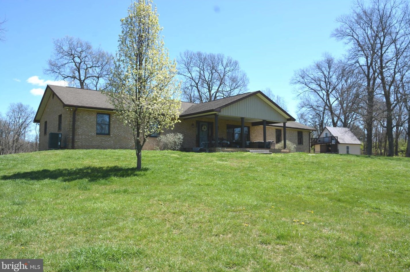 2332 Welltown Rd, Winchester, VA 22603-4425