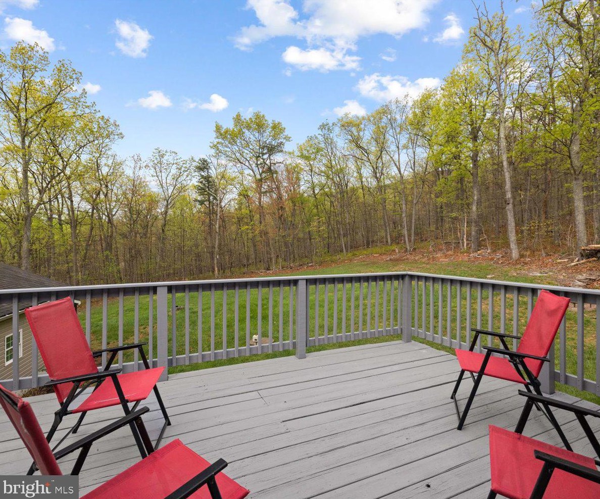 615 Remington Dr, Winchester VA  22602-3633 exterior