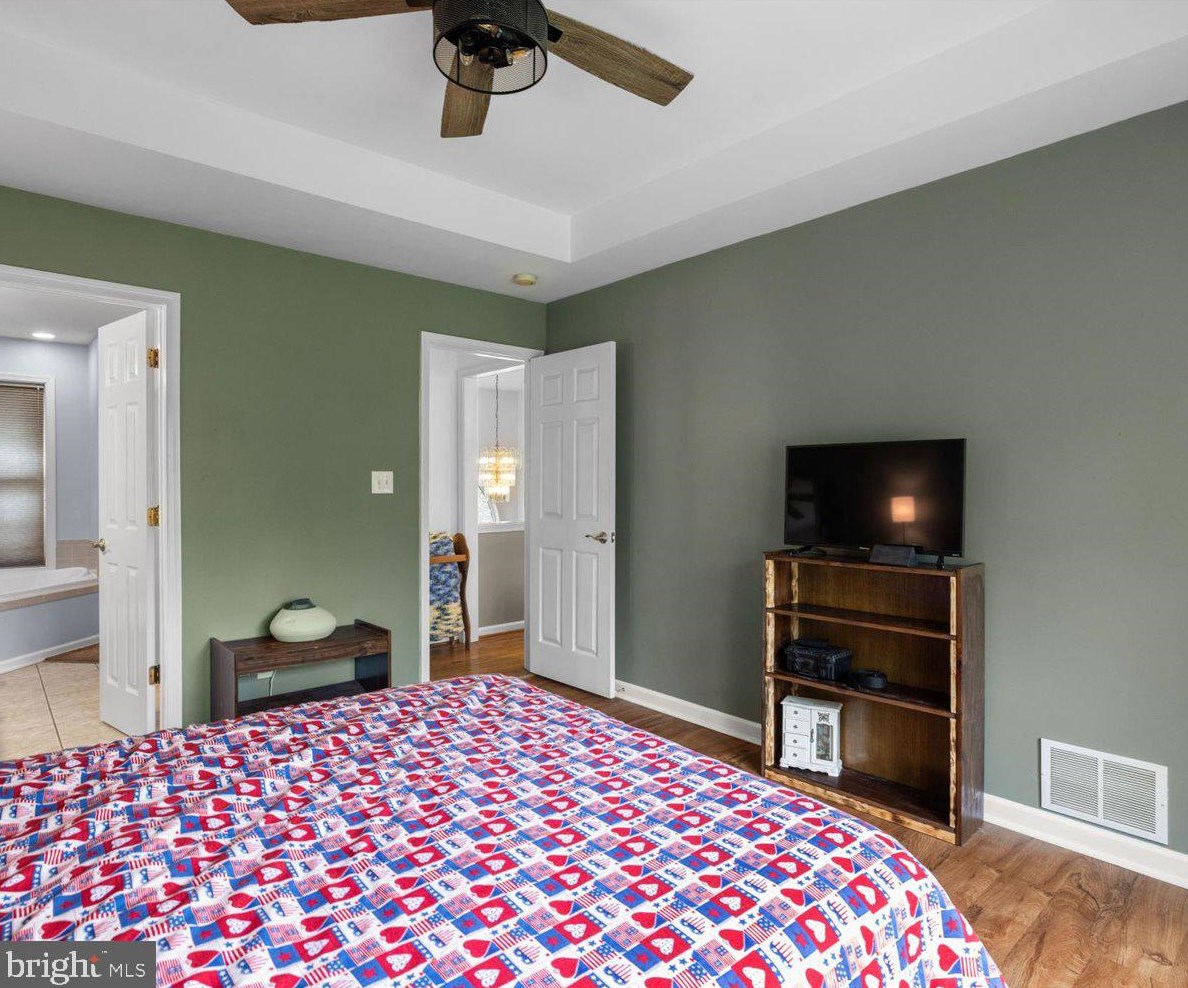 615 Remington Dr, Winchester VA  22602-3633 exterior