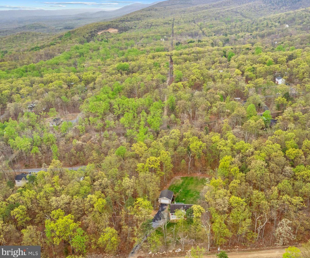 615 Remington Dr, Winchester VA  22602-3633 exterior