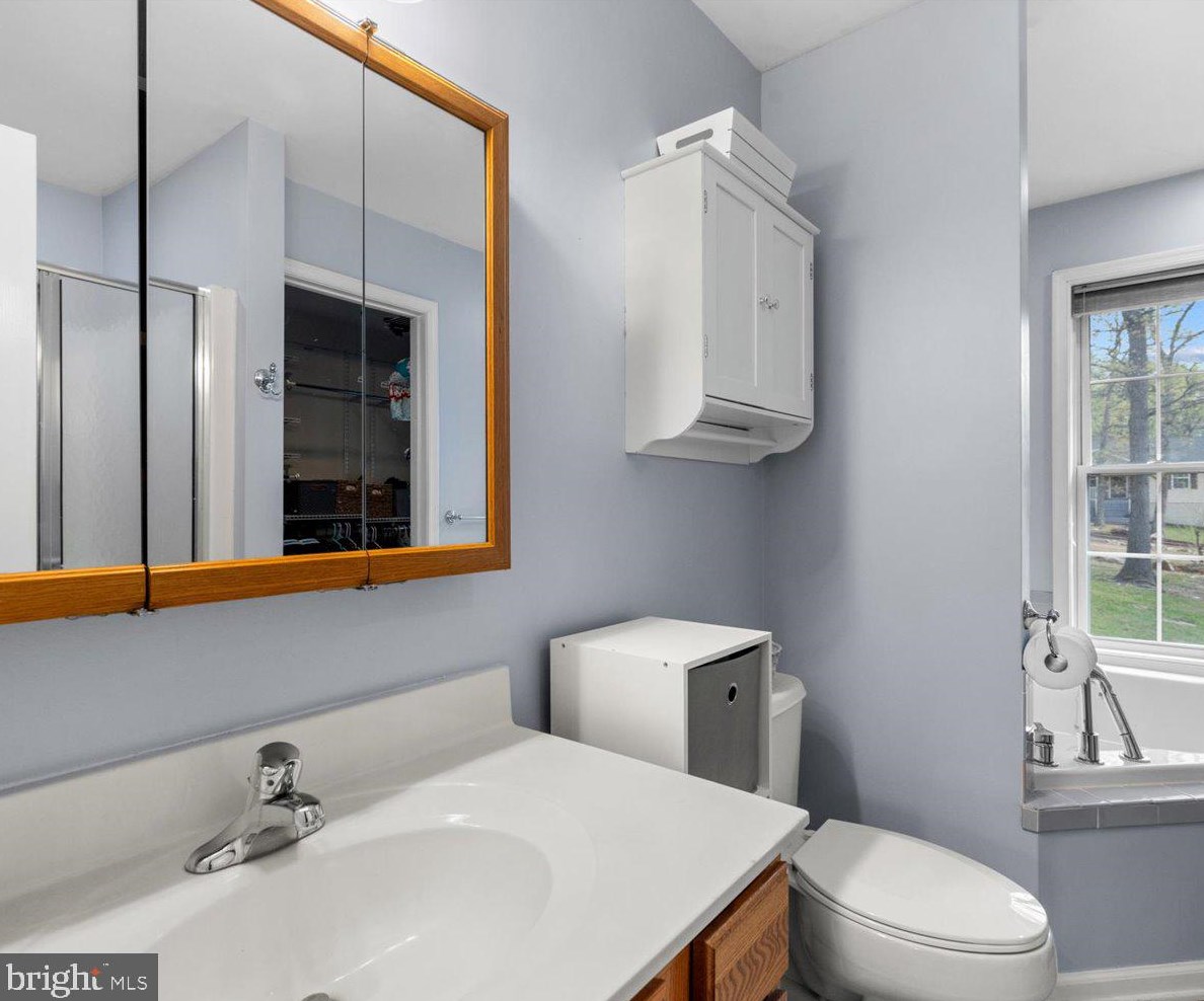 615 Remington Dr, Winchester VA  22602-3633 exterior