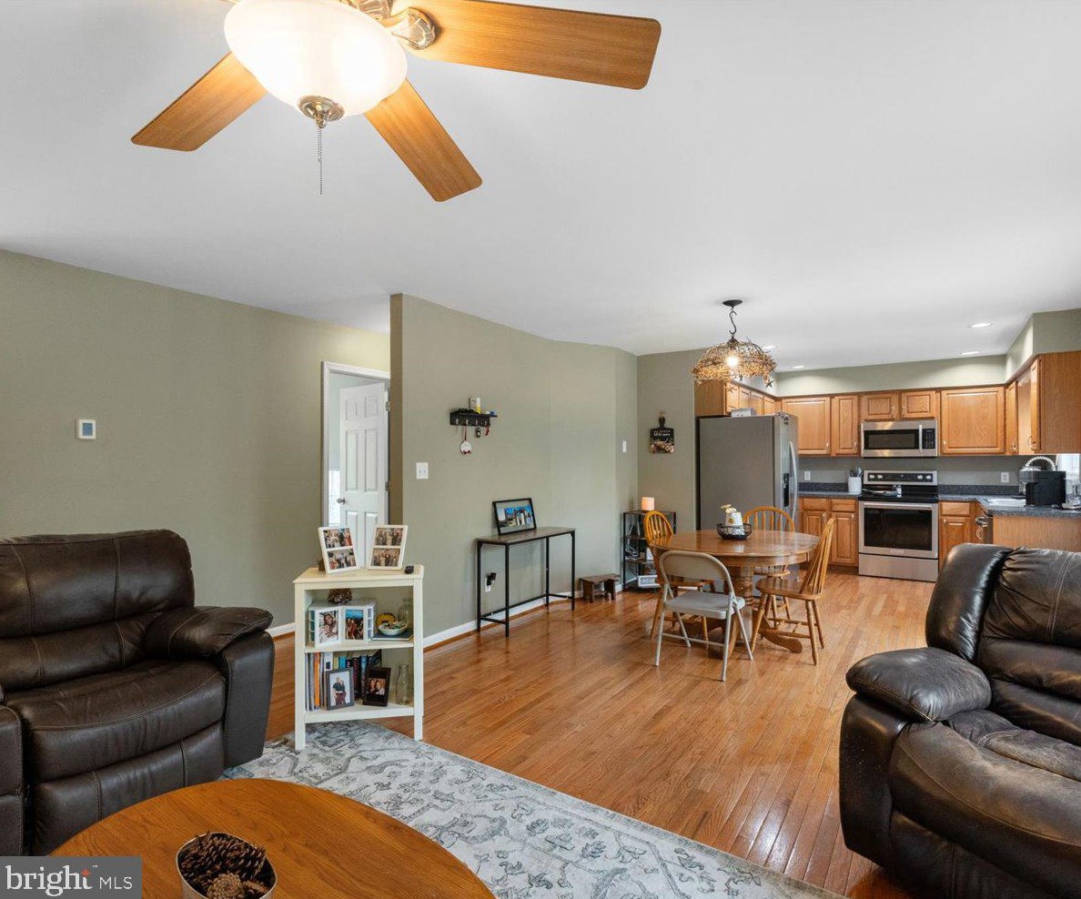 615 Remington Dr, Winchester VA  22602-3633 exterior