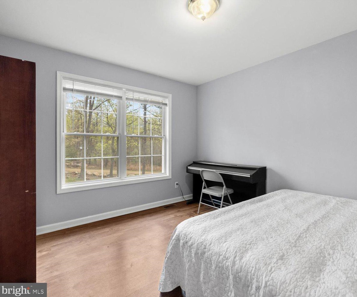 615 Remington Dr, Winchester VA  22602-3633 exterior