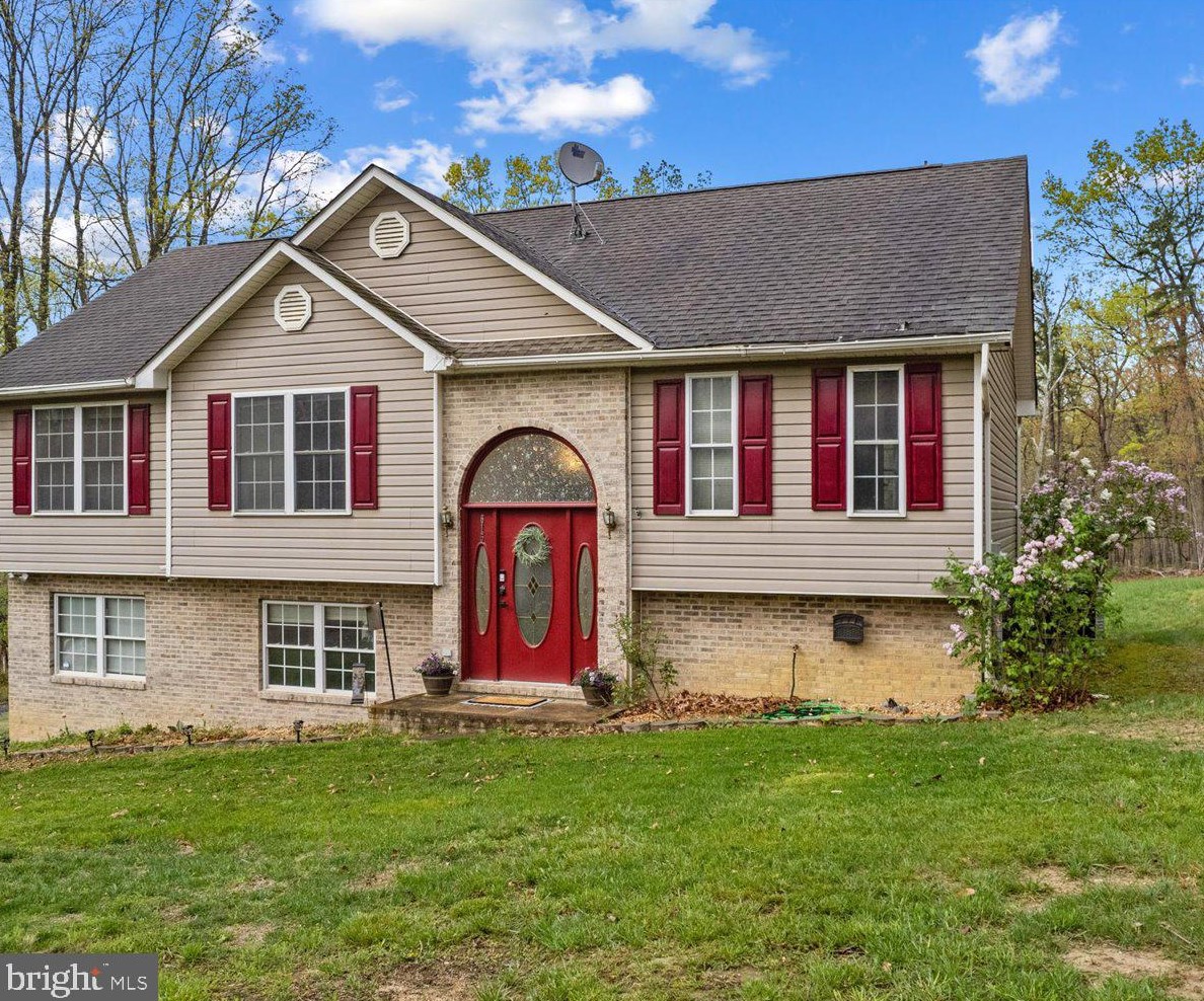 615 Remington Dr, Winchester VA  22602-3633 exterior