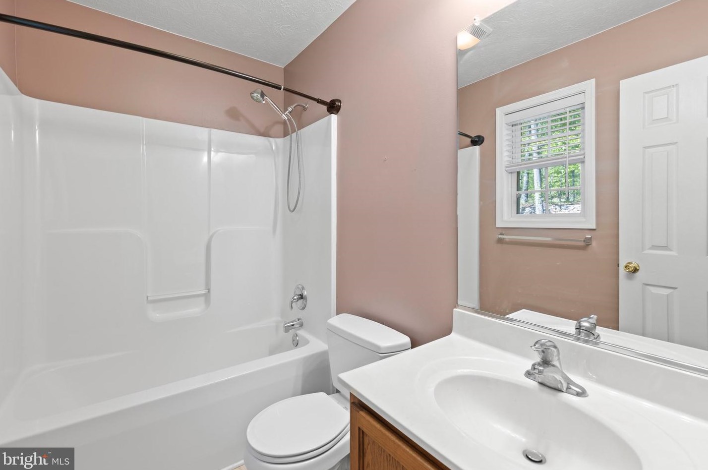 102 Killbuck Trl, Winchester VA  22602-1723 exterior