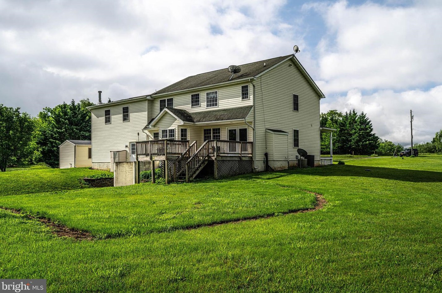 1042 Laurel Grove Rd, Winchester, VA 22602