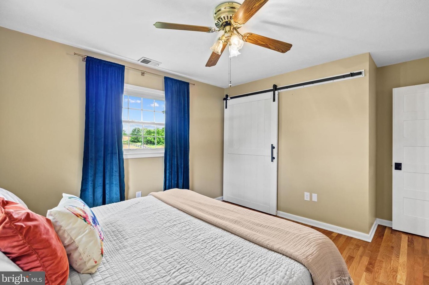 5533 Middle Rd, Winchester VA  22602-2872 exterior