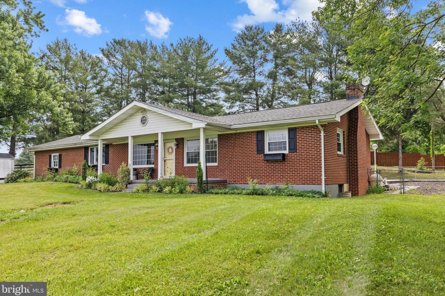 5533 Middle Rd, Winchester VA  22602-2872 exterior