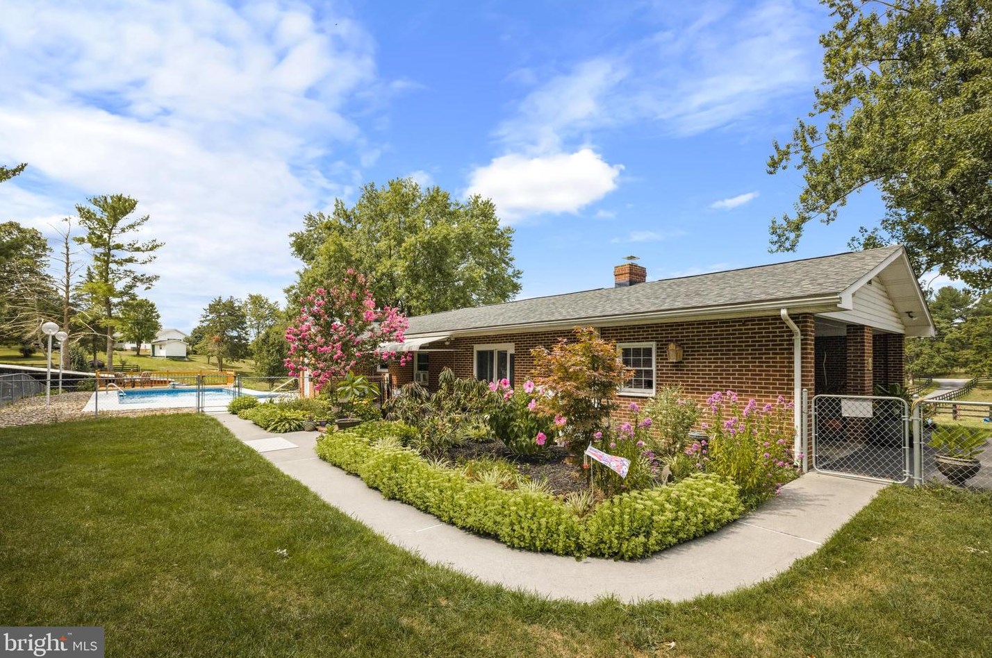 5533 Middle Rd, Winchester VA  22602-2872 exterior