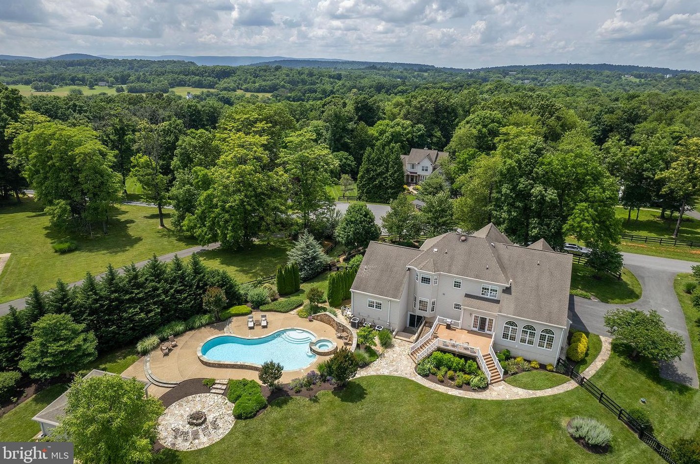 311 Union View Ln, Winchester, VA 22603