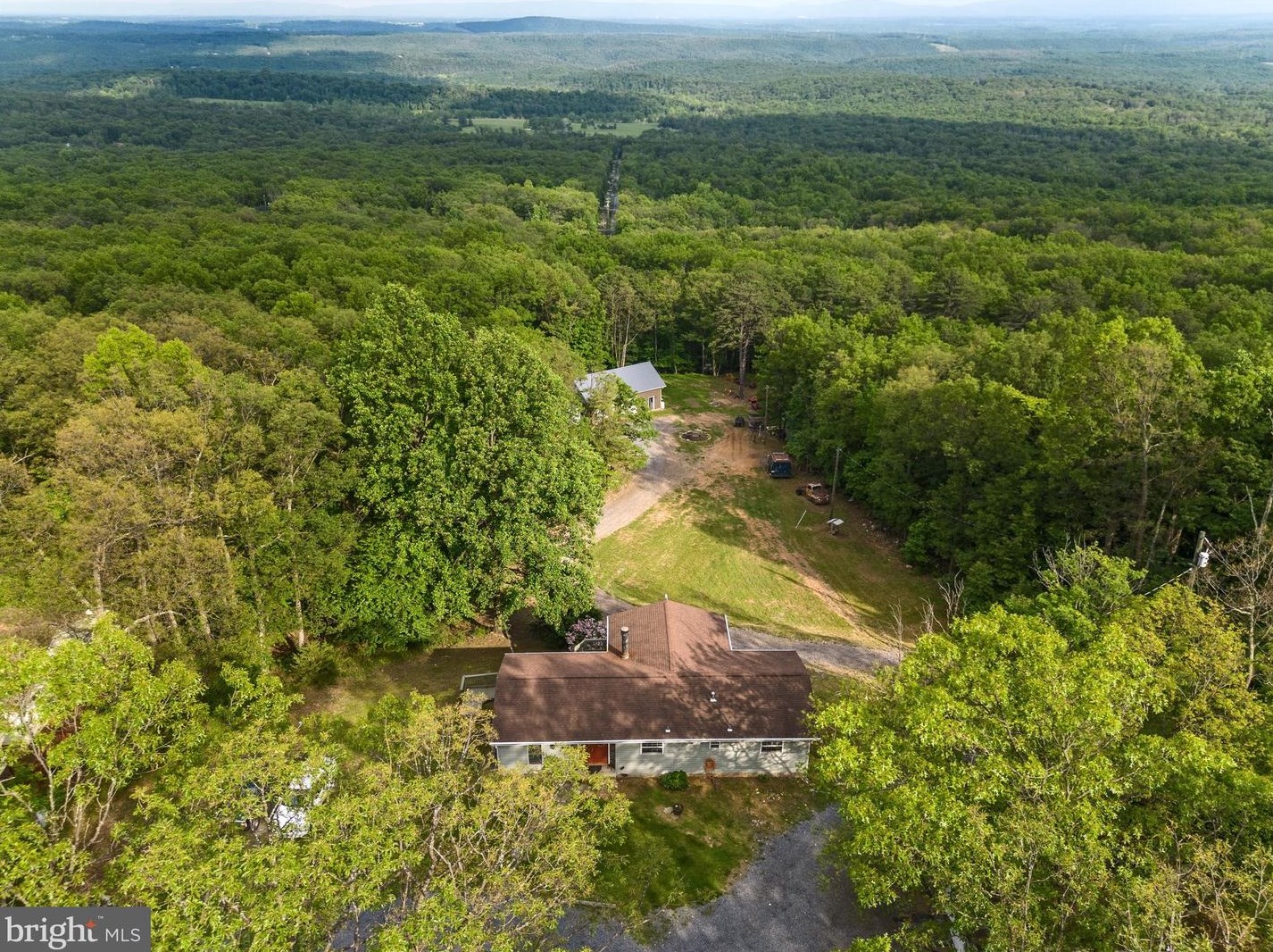 307 Fox Run Ln, Winchester VA  22602-3587 exterior