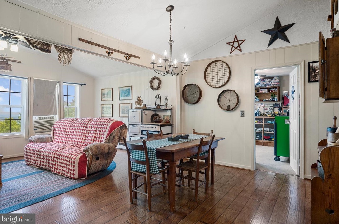 307 Fox Run Ln, Winchester VA  22602-3587 exterior