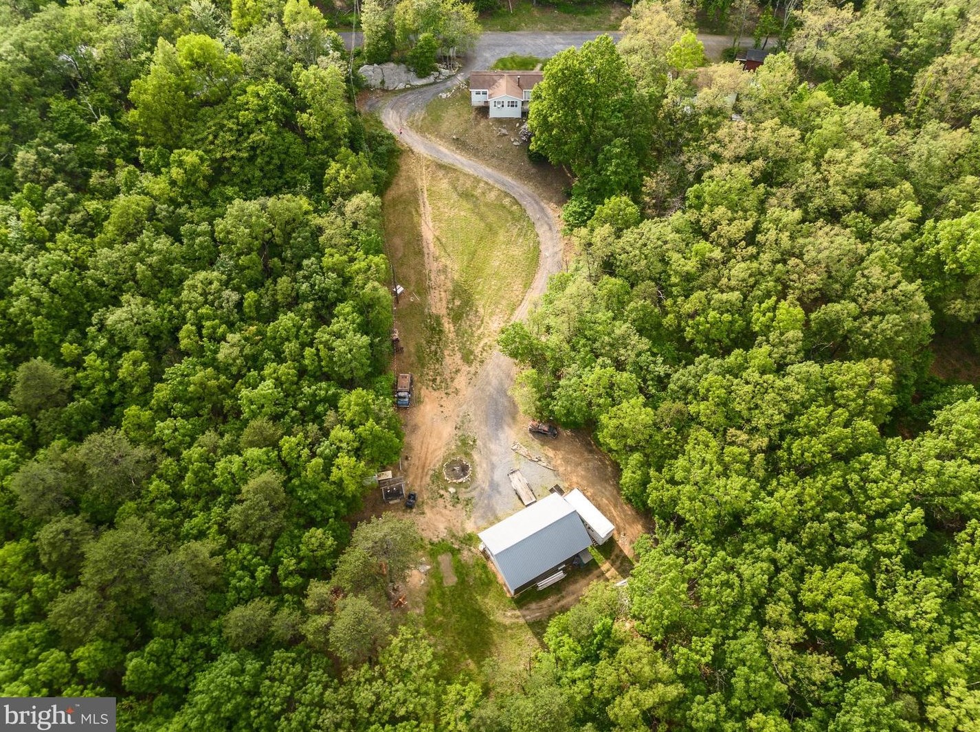 307 Fox Run Ln, Winchester VA  22602-3587 exterior