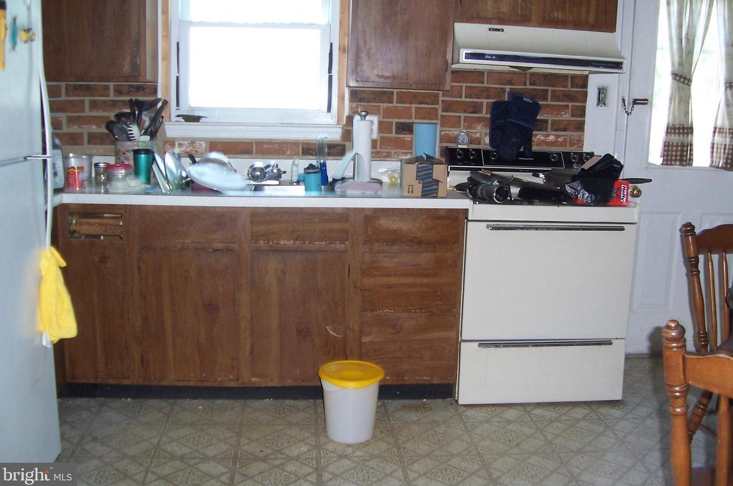 1163 Ravenwood Rd, Stephens City, VA 22655-2652