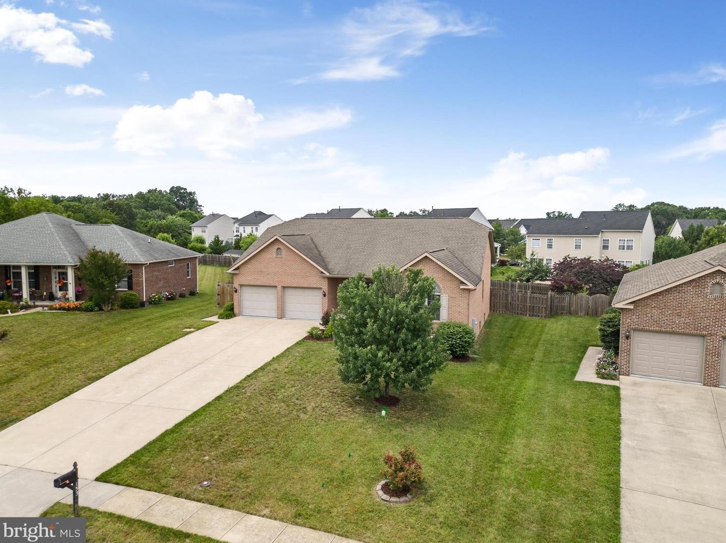 153 Owens Ln, Stephens City, VA 22655