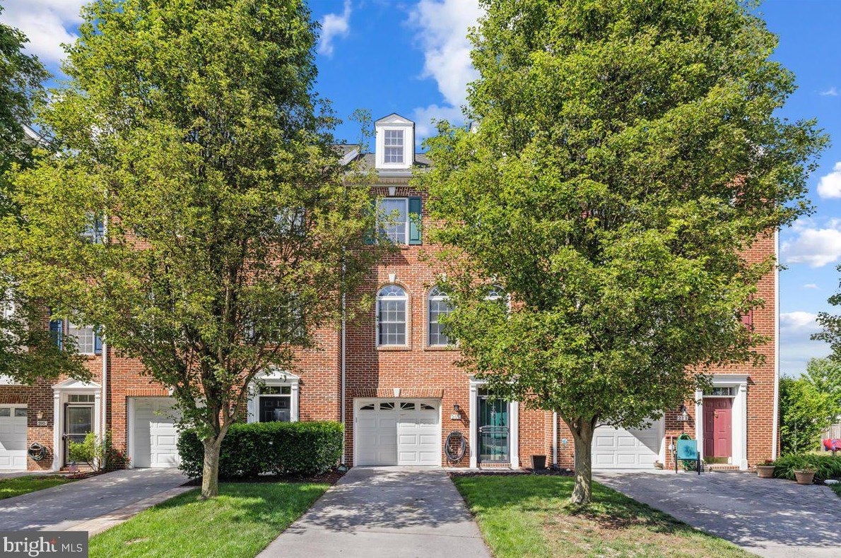 209 Cross Keys Pl, Stephens City, VA 22655-3736