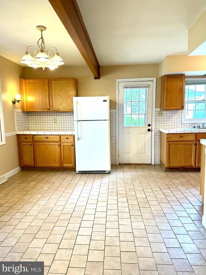 104 Donna Cir, Winchester VA 22602-6145 exterior