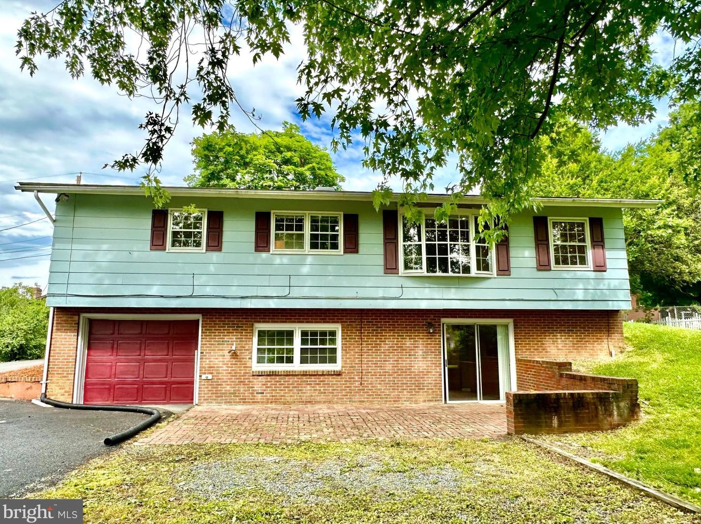 104 Donna Cir, Winchester VA 22602-6145 exterior