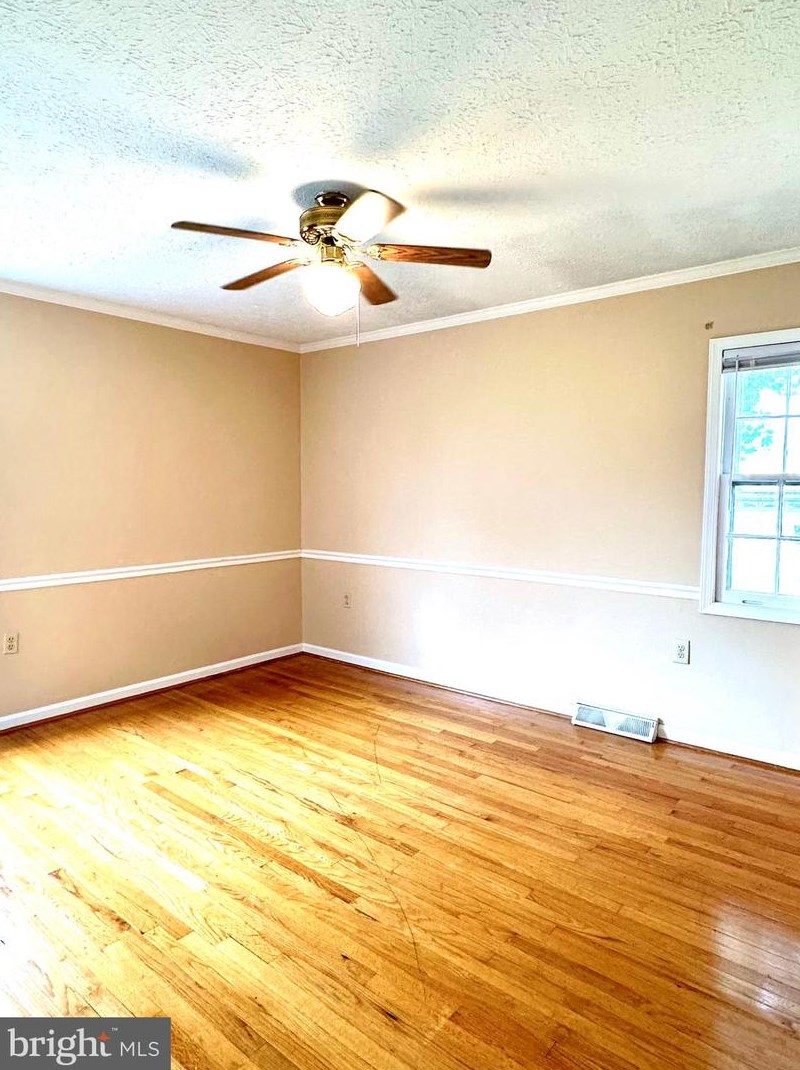 104 Donna Cir, Winchester VA 22602-6145 exterior