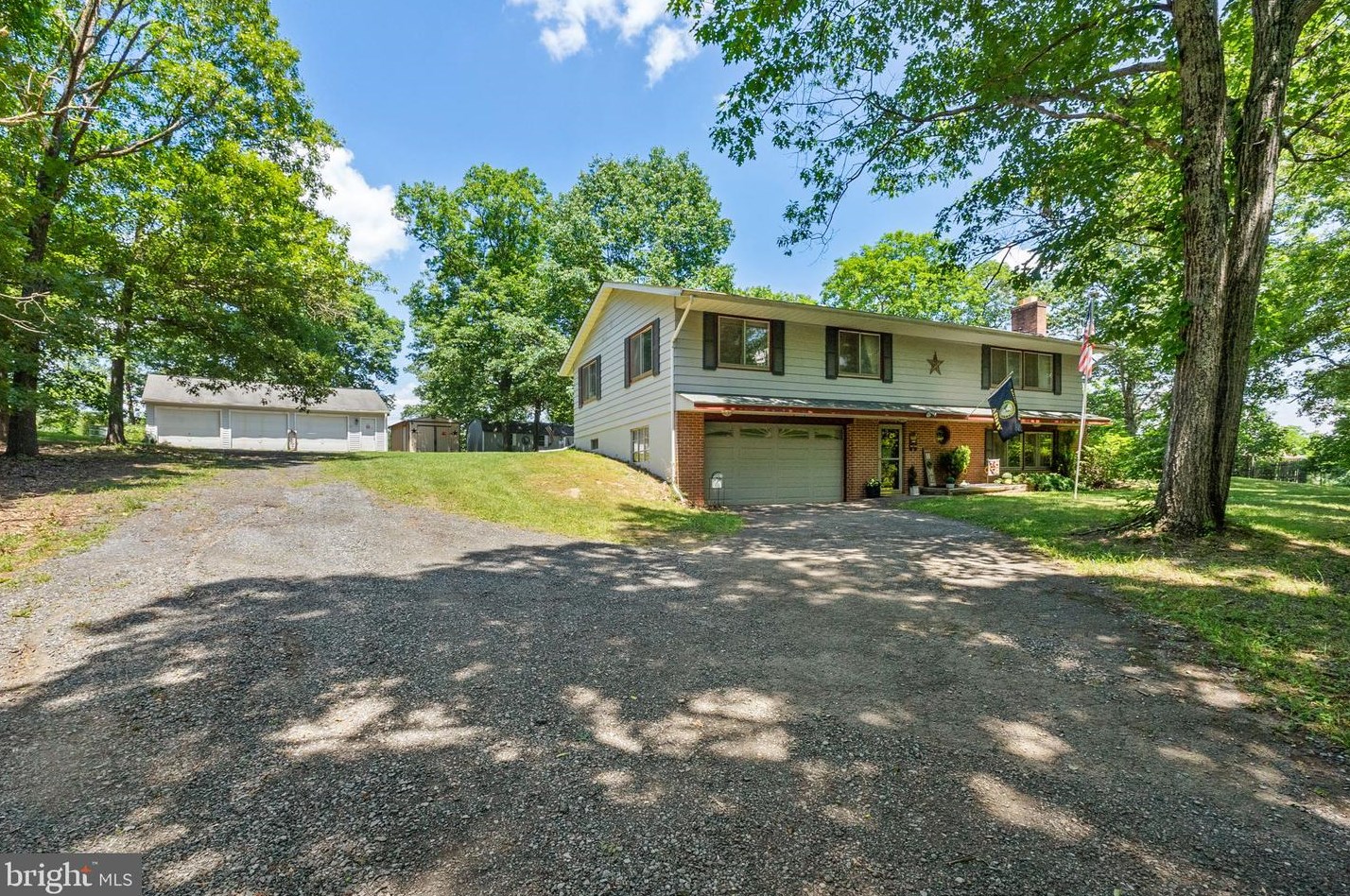 3156 Hunting Ridge Rd, Winchester, VA 22603