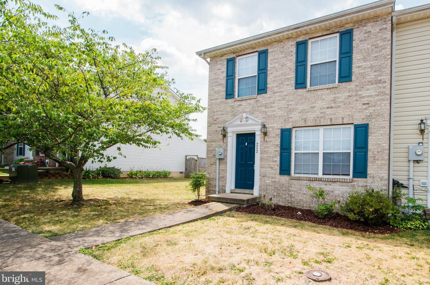212 Surrey Club Ln, Stephens City, VA 22655