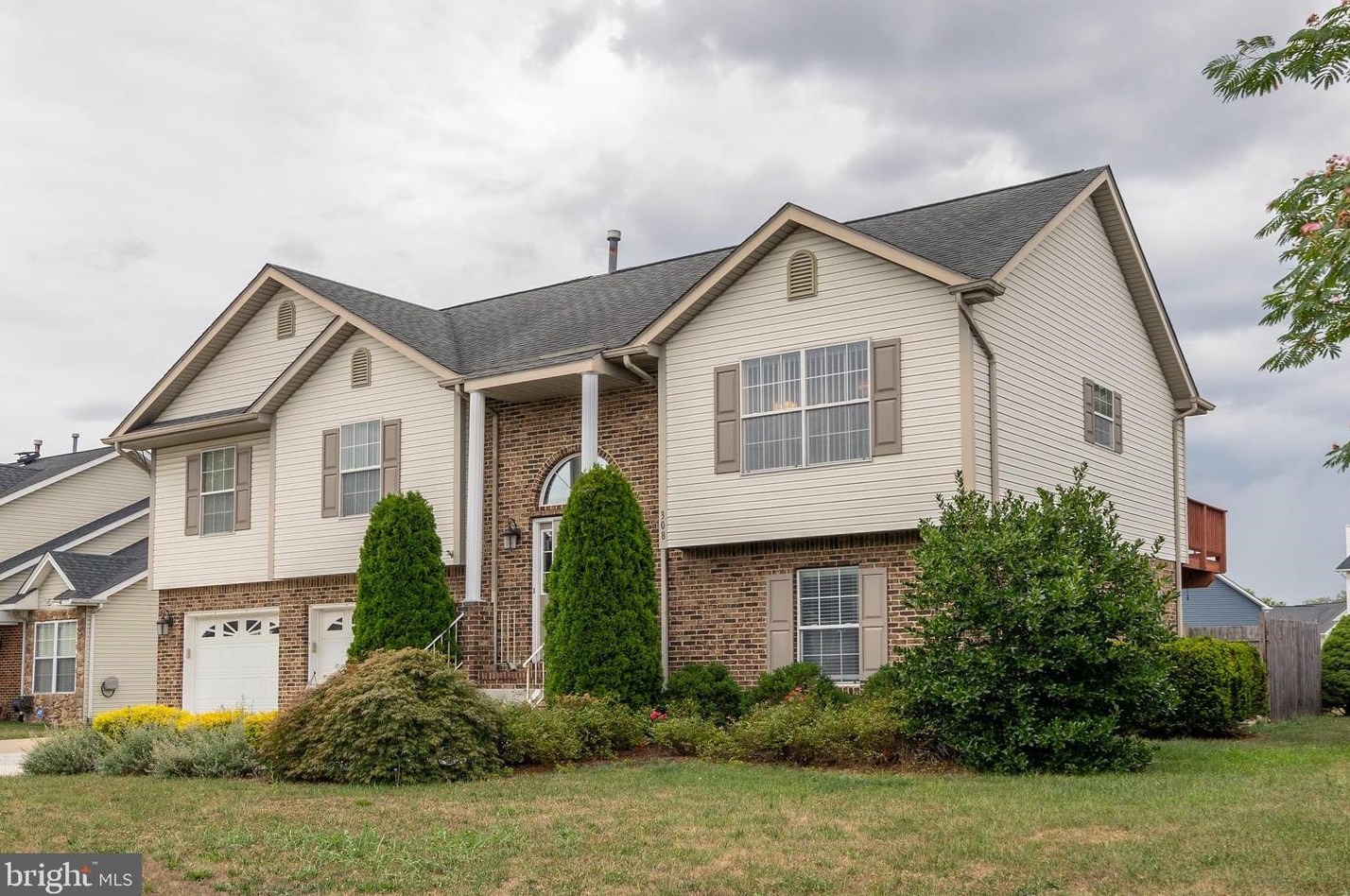 308 Montgomery Cir, Stephens City, VA 22655