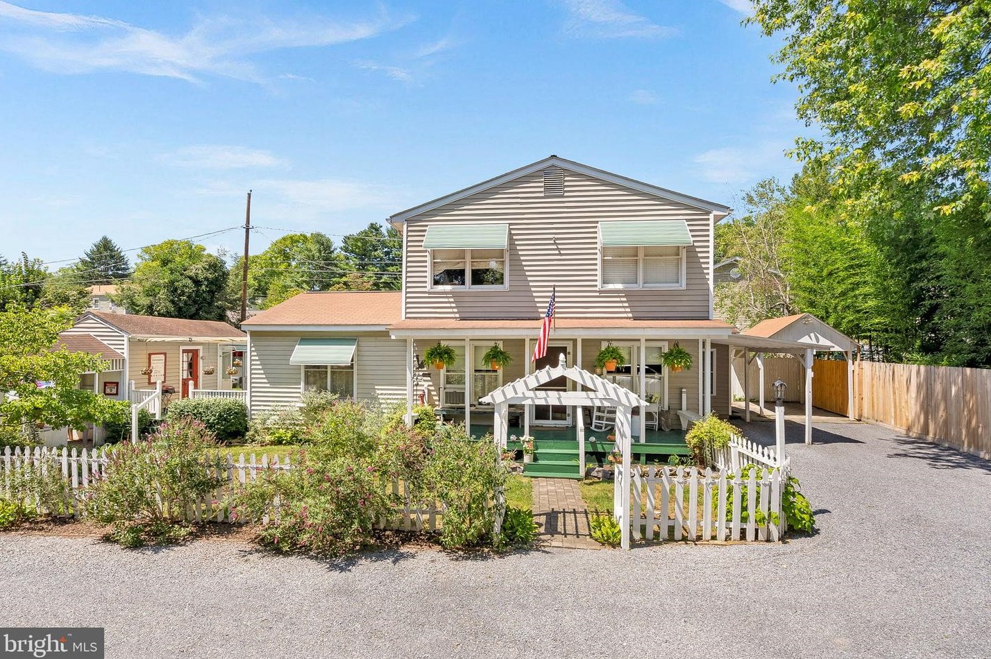 1095 Foreman Ln, Winchester, VA 22603