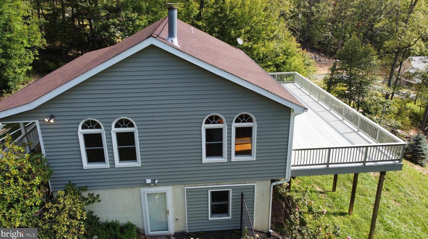 181 Fox Run Ln, Winchester, VA 22602