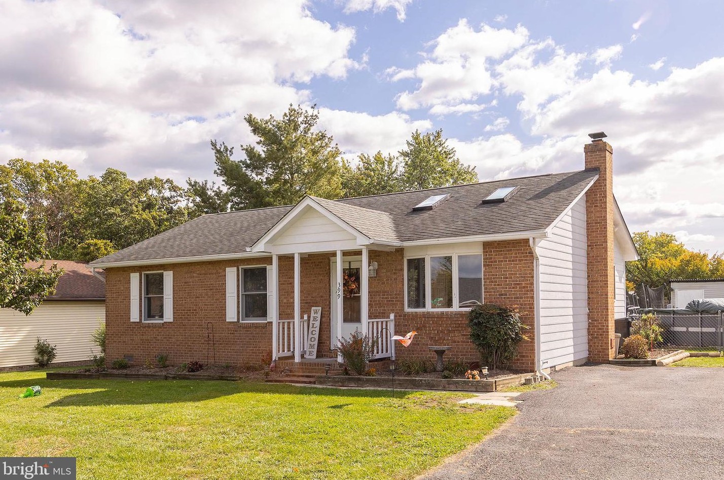 399 Oriole Dr, Stephens City, VA 22655