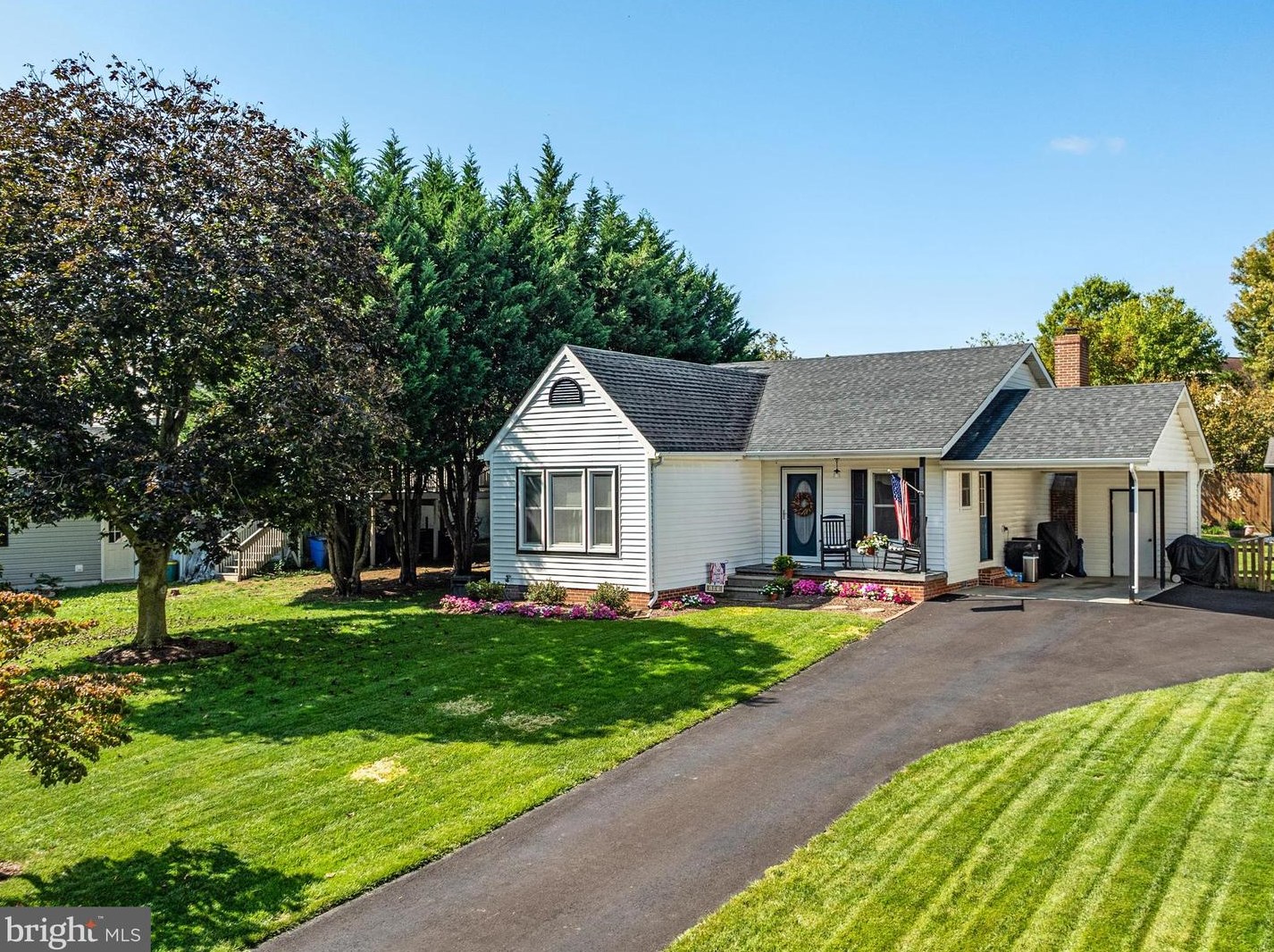105 Raven Rd, Stephens City, VA 22655