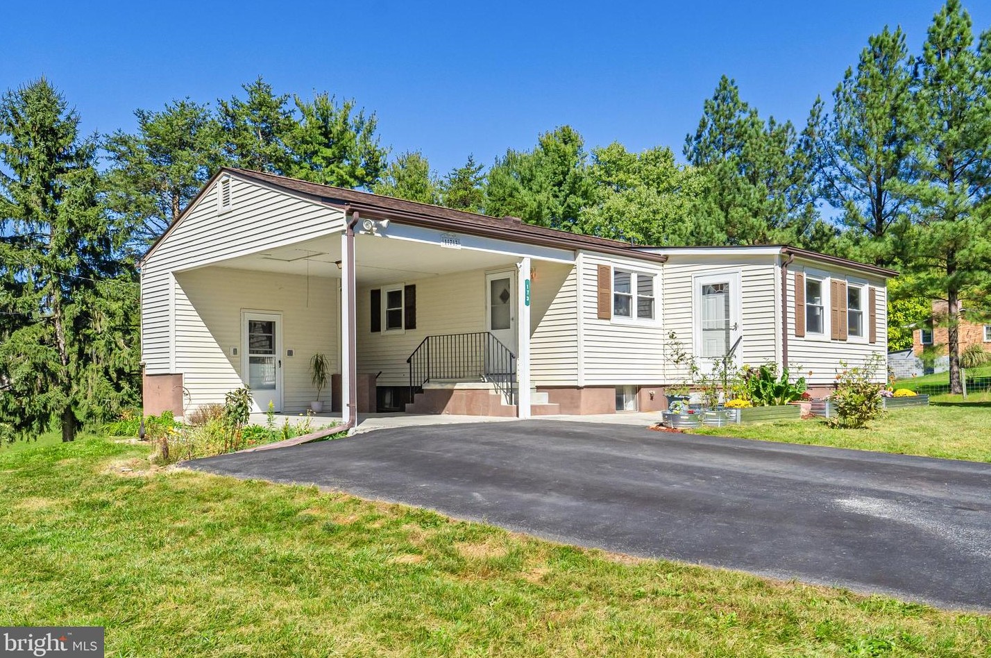 173 Sanctuary Dr, Winchester, VA 22603