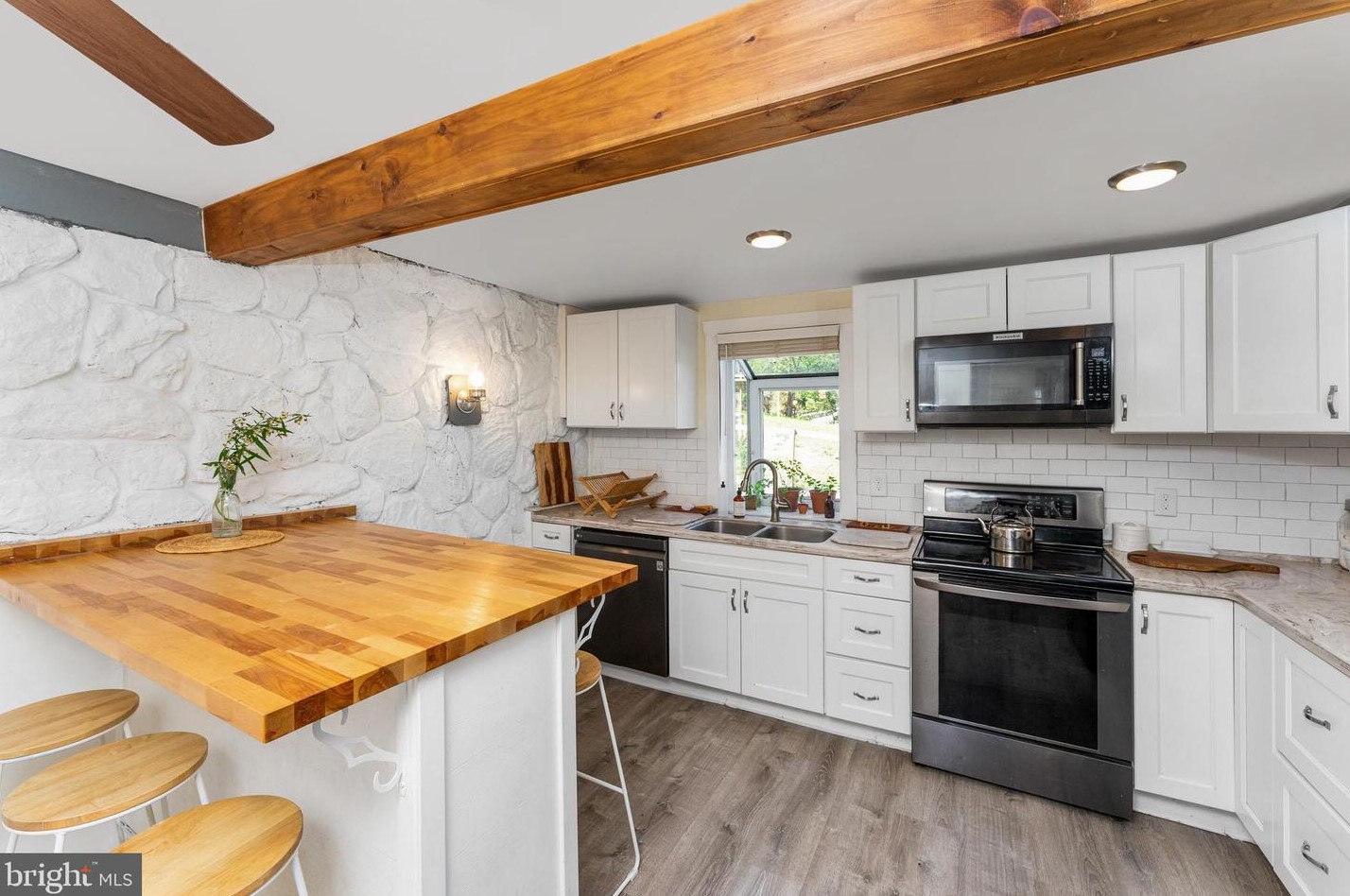 419 Gainesboro Rd, Winchester, VA 22603