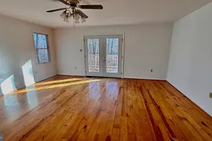 100 Greenbriar Cir, Cross Junction, VA 22625 - Photo 22