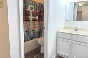 100 Greenbriar Cir, Cross Junction, VA 22625 - Photo 36