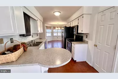 100 Greenbriar Circle, Cross Junction, VA 22625 - Photo 14