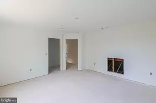 1086 Reynolds Rd, Cross Junction, VA 22625 - Photo 10