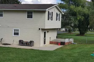 371 Ruebuck Rd, Clear Brook, VA 22624 - Photo 6