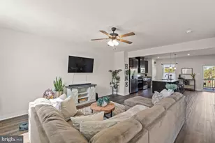 103 Burkwood Ter, Lake Frederick, VA 22630 - Photo 10