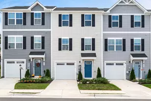 119 Kensington Cir, Middletown, VA 22645 - Photo 2