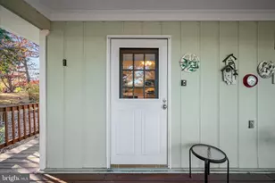 115 Greenwood Ct, Cross Junction, VA 22625 - Photo 4