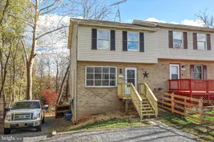 127 Woodridge Ct, Stephens City, VA 22655 - Photo 2