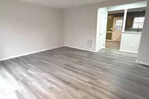 305 Sutton Ct, Winchester, VA 22601 - Photo 4