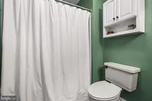 323 Masters Dr, Cross Junction, VA 22625 - Photo 28