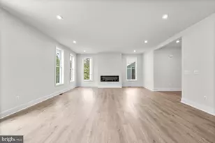 106 Sapphire St, Stephenson, VA 22656 - Photo 14