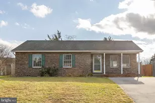 111 Meadowview Ct, Winchester, VA 22602 - Photo 2