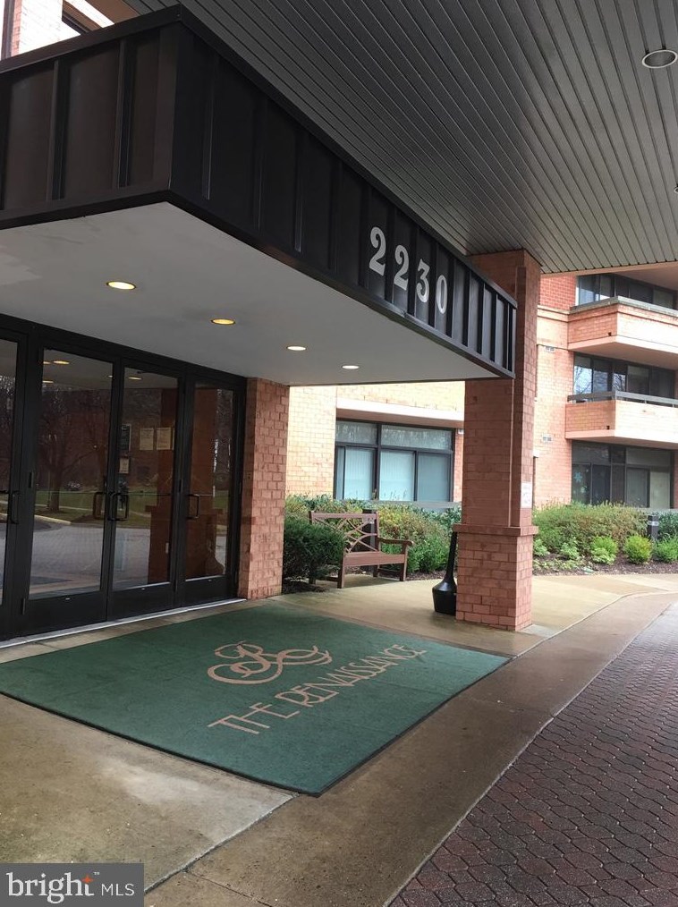 2230 George C Marshall Dr Apt 1210, Falls Church, VA 22043