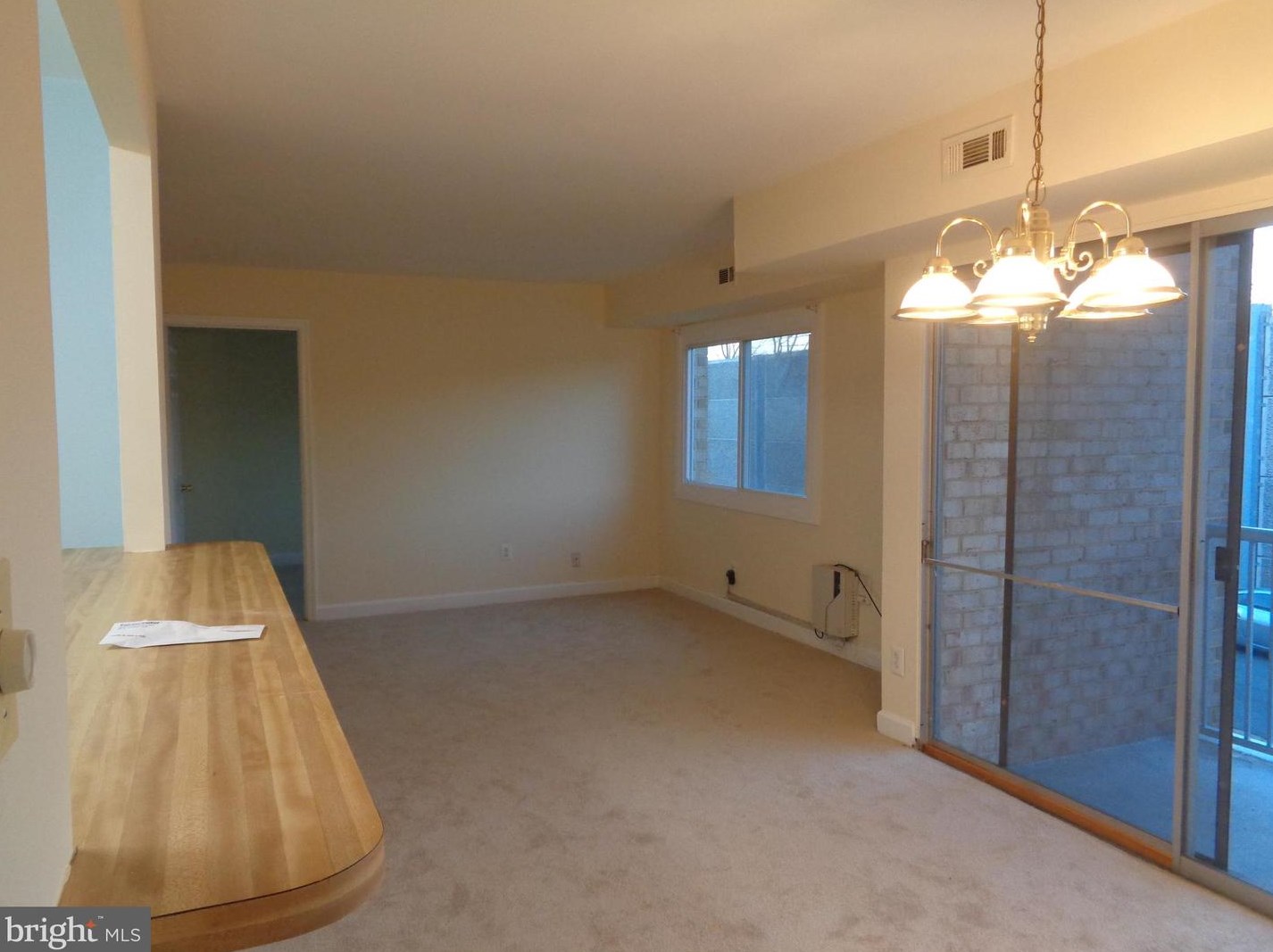 8002 Chanute Pl Apt 8, Falls Church, VA 22042