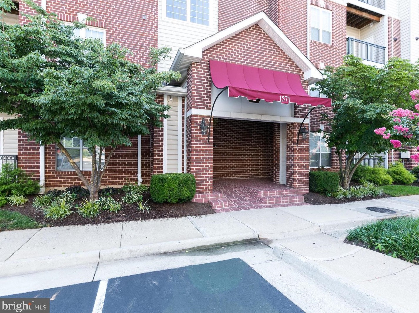 1571 Spring Gate Dr #6214, Mc Lean, VA 22102